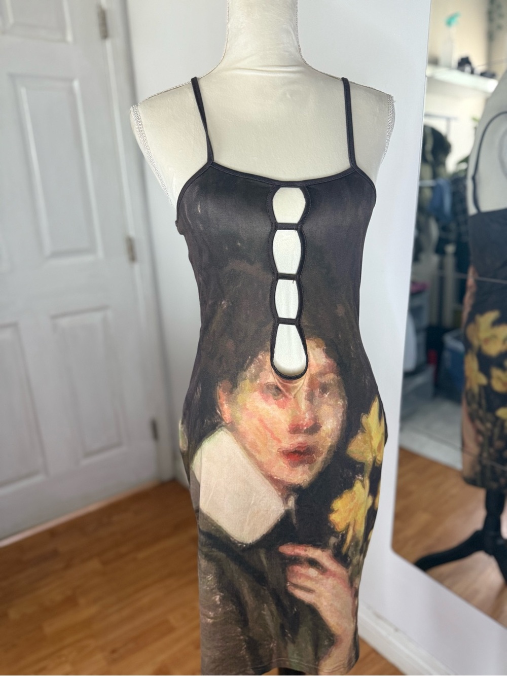 Art Print Dress with Portrait Motif - Black